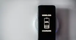 Jak włączyć ładowanie bezprzewodowe Samsung i uniknąć problemów z ładowaniem
