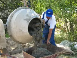 Zaprawa cementowa co to? Poznaj jej właściwości i zastosowanie