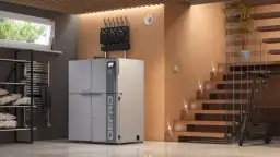 Kocioł z podajnikiem żeliwny czy stalowy - co wybrać, by zaoszczędzić?