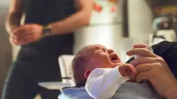 Syndrom dziecka potrząsanego objawy - jak je rozpoznać i uniknąć tragedii