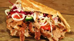 Czy kebab tuczy? Sprawdź kalorie i zdrowe alternatywy dla diety