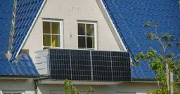 Elektrownia słoneczna balkonowa: oszczędzaj na rachunkach za prąd