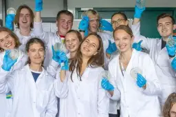 Jak zainteresować młodzież naukami ścisłymi?