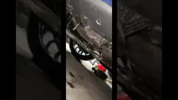 Gdzie jest lewarek w Opel Vivaro? Odkryj kluczowe miejsca podparcia