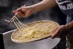 Ile kcal ma spaghetti? Poznaj kaloryczność makaronu spaghetti