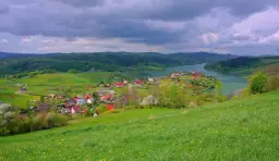 Zawóz atrakcje: Odkryj najciekawsze miejsca na wypoczynek nad jeziorem