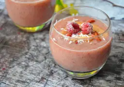 Jak zrobić koktajl z melona? 7 przepisów na lato pełne smaku!