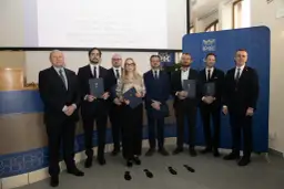 Klejenie cegły dekoracyjnej: Jaki klej wybrać? Poradnik Leny Sawickiej