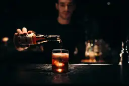 Rocco napoje: odkryj smak ekologicznych cydrów i aperitifów