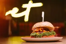 Gdzie zjeść w Kołobrzegu? Najlepsze miejsca, które musisz poznać