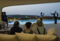 Film o Berlusconim: Kontrowersyjna opowieść o władzy i skandalach