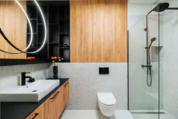 Jak urządzić łazienkę? Trendy 2026, budżet i 7 błędów do uniknięcia.