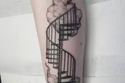 Tatuaż schody znaczenie: odkryj ukryte symbole życia i postępu