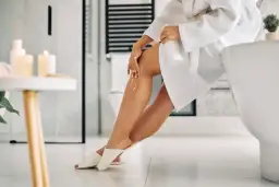 Gładkie nogi laserem: Ile zabiegów naprawdę potrzebujesz?