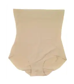 Czy nosić majtki uciskowe po porodzie? Korzyści i zagrożenia