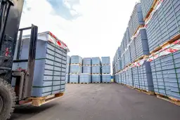 Jak ułożyć 34 palety na naczepie, by uniknąć problemów z transportem