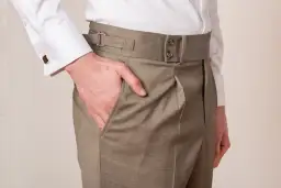 Spodnie męskie z zakładkami - Stylowy detal dla mężczyzn!