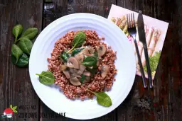 Ugotowana kasza gryczana: 15+ pomysłów na dania bez marnowania!