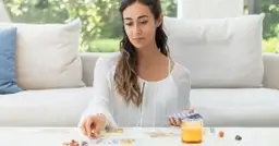  7 monet tarot - znaczenie karty i interpretacja