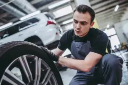 Jak długo można jeździć na oponach i kiedy je wymienić dla bezpieczeństwa