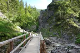 Szlaki w Tatrach: Od łatwych dolin po trudne granie wybierz swój!