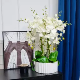 Sztuczne storczyki jak żywe w doniczce – piękna dekoracja bez trosk