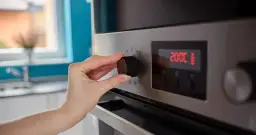 Ile prądu pobiera piekarnik z termoobiegiem? Zaskakujące dane o zużyciu