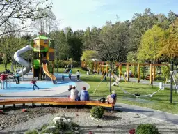 Gdzie na spacer z dzieckiem w Śląskiem? Odkryj najlepsze miejsca