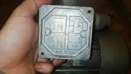 Jak podłączyć silnik jednofazowy 4 przewody - uniknij błędów w instalacji