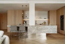 Wykończenie ściany nad blatem: Materiały, trendy 2026 i porady