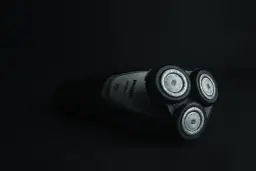 Golarki męskie: Jak wybrać idealną dla siebie? Poradnik eksperta