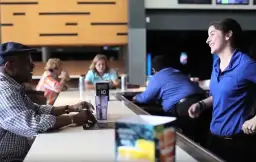 Studio Movie Grill: wyjątkowe doświadczenie kulinarno-filmowe w kinie