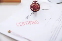 Jak spisać testament u notariusza i uniknąć błędów prawnych