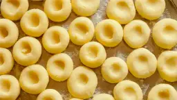 Kluski śląskie: Ile gotować po wypłynięciu? Sekret idealnych!