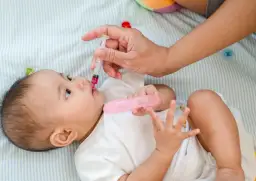 Ile wit D dla dziecka? Sprawdź, jak uniknąć niedoboru i otyłości