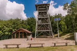 Bacówka na Brzance: Przewodnik po Pogórzu Ciężkowickim i Tatrach