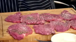 Jak kroić wołowinę na bitki, aby uniknąć twardości mięsa?