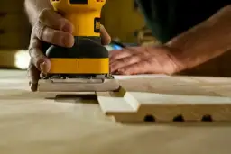 Czym szlifować boazerię, aby uzyskać idealnie gładką powierzchnię?