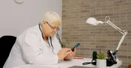 Skierowanie ile ważne? Odkryj zasady i wyjątki w Polsce