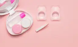 Jak używać soczewek kontaktowych miesięcznych, aby uniknąć problemów