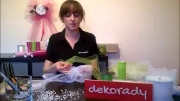 Jak ułożyć tiul na stole? Efektowne dekoracje krok po kroku