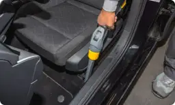 Odkurzacz piorący do auta: Ranking, porady, czy się opłaca?