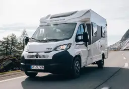 Zimowy wynajem kampera – czy to dobry pomysł? 5 argumentów na TAK, które zmienią Twoje podejście do podróży