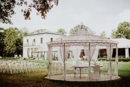 Dworki mazowieckie – piękne miejsca na wesele i atrakcje turystyczne