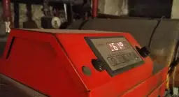 Jak ustawić piec z podajnikiem na ekogroszek, aby uniknąć problemów