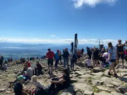 Gdzie leży Babia Góra? Odkryj jej niezwykłą lokalizację i atrakcje