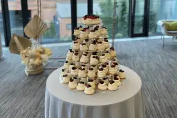 Co zamiast tortu? Odkryj pyszne i kreatywne alternatywy na przyjęcia