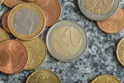 Jaka waluta obowiązuje w Grecji - uniknij kosztownych błędów!