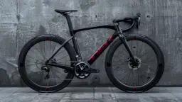 Trek Madone SLR: Komfort i szybkość - odkryj Madone SLR