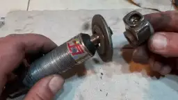 Jak rozebrać amortyzator motocyklowy - uniknij kosztownych błędów